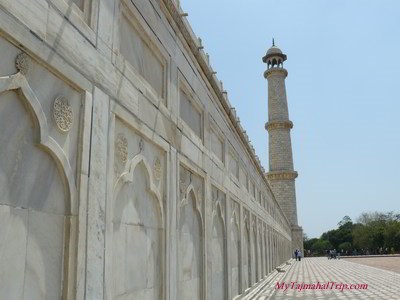 Taj mahal - marble platform