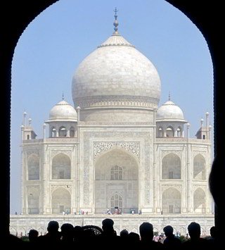 taj - through the main gateway