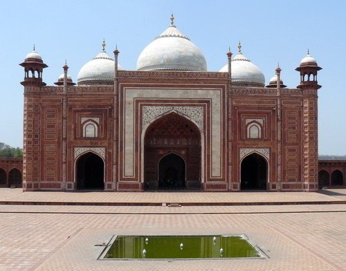 The taj mahal mosque